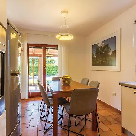 Holiday home Cozy In With Outdoor Swimming Pool *