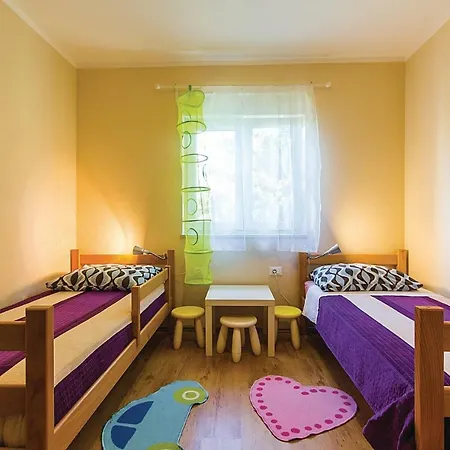 Ferienhaus Cozy In With Wifi Pula